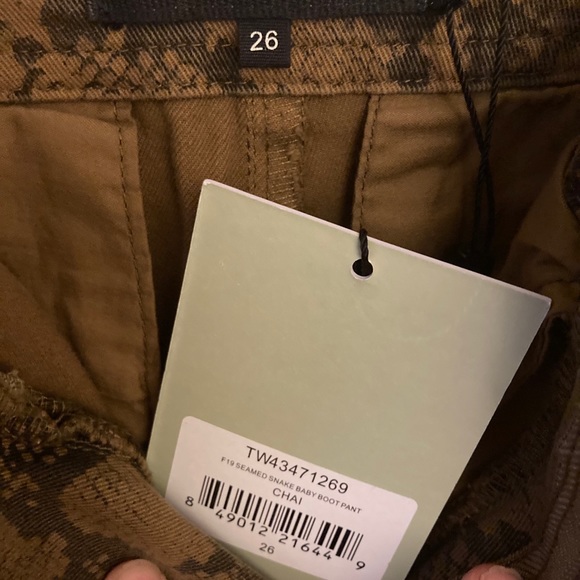 Pam & Gela Snakeskin split front ankle pant. - Picture 2 of 5